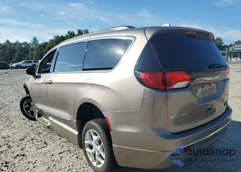 2017 Chrysler Pacifica Touring L from USA, damaged, VIN 2C4RC1BG4HR667797